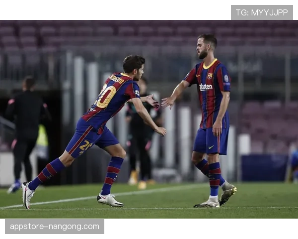 在控球体系下阿隆索与维埃拉传球结构出现分化趋势