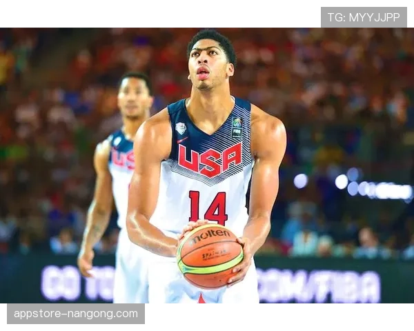 安东尼·戴维斯内线多样挡拆助攻提升球队空间利用效率