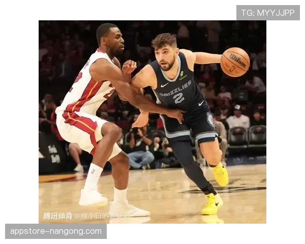 威金斯通过无球跑动改善防守效率，拉开与湖人队防线差距