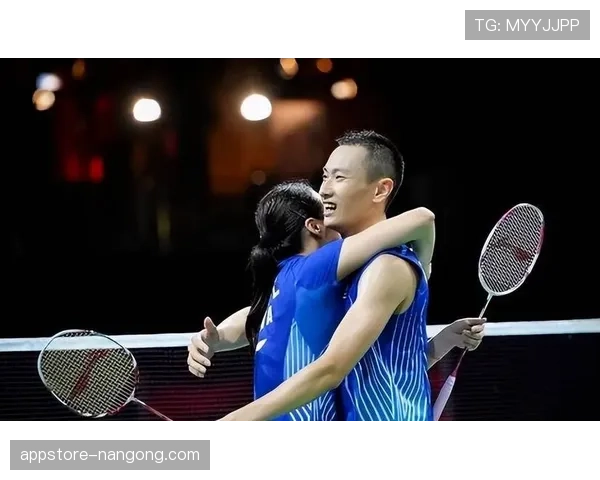 张楠训练完顺手买了块表，价格够我交十年房租