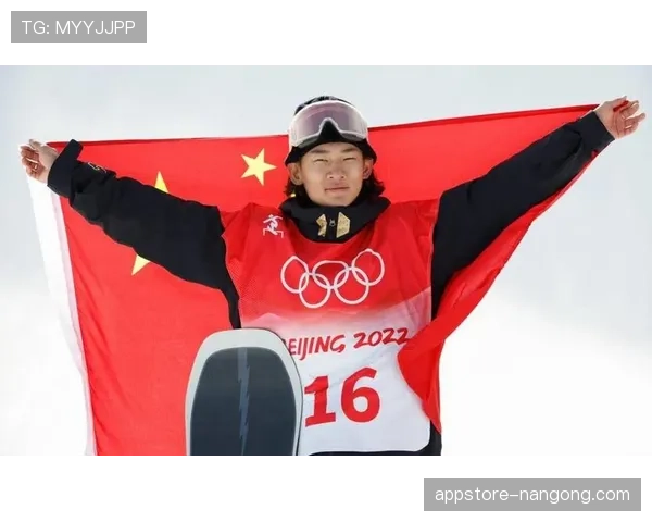 苏翊鸣训练完顺手买了块表，比我年终奖还多