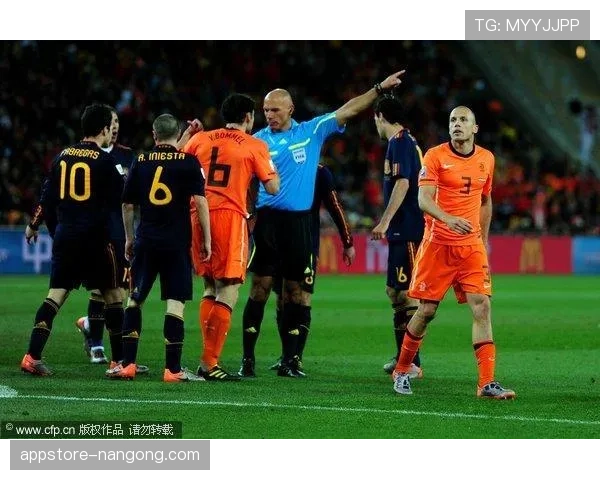 禁赛规则如何根据红牌和累计黄牌触发不同处罚？