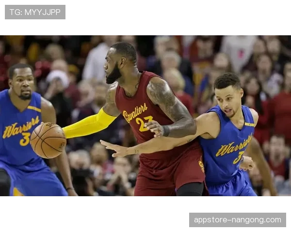 尼克·科里森内线防守效率提升显著助推进攻体系